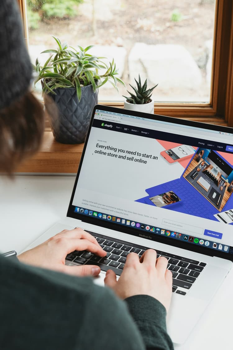 Am lansat un magazin online, dar nu au fost vânzări: 7 e-commerce killers